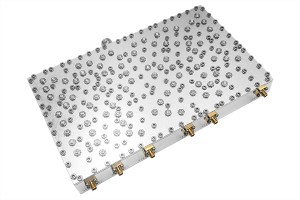 Low PIM 6 Ways Cavity Combiner Fa'agaoioi 758-2690MHz Fa'aofi Ma'a'alalo gau Laiti Volume